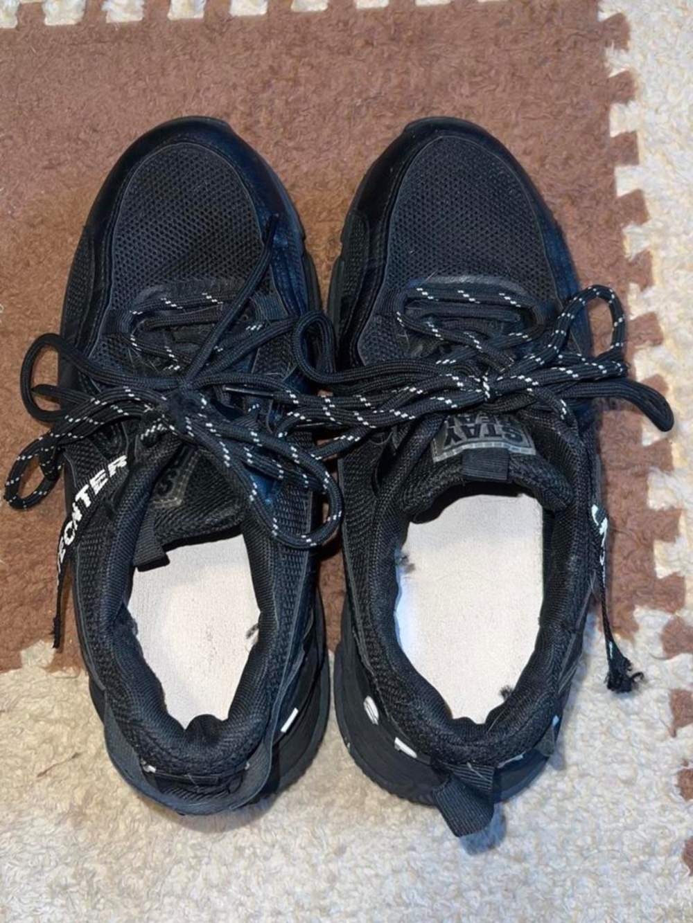 New Balance Women's Black Trainers